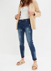 Dżinsy Skinny, low waist, cropped. Niebieskie jeansy bonprix, bez wzorów, z jeansu. Za 147.99 zł.