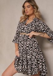 Czarna Sukienka Bawełniana o Rozkloszowanym Kroju w Etniczny Print Zalivine. Czarne sukienki Renee, na co dzień, l, z aplikacjami, z bawełny, eleganckie, bez kołnierzyka, bez ramiączek, mini, rozkloszowane. W wyprzedaży za 43.99 zł.
