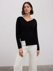 BGN Kardigan w kolorze czarnym rozmiar: 34. Czarne swetry BGN, bez wzorów, z wełny, bez ramiączek. Za 78.99 zł.