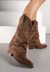 Brązowe Botki Typu Kowbojki z Wywiniętą Cholewką Orruvie. Brązowe botki Born2be, bez wzorów, z jeansu, eleganckie, ze szpiczastym noskiem, bez obcasa, na obcasie, bez zapięcia. Za 99.99 zł.