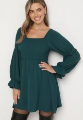 Ciemnozielona Rozkloszowana Sukienka z Elastyczną Górą i Falbankami przy Rękawach Saviella. Zielone sukienki Born2be, na co dzień, bez wzorów, z jeansu, eleganckie, bez kołnierzyka, bez ramiączek, mini, rozkloszowane. W wyprzedaży za 55.24 zł.