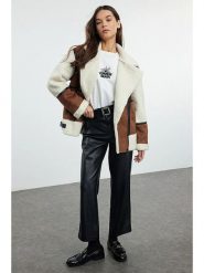 Trendyol Kurtka przejściowa w kolorze karmelowo-kremowym rozmiar: XS. Brązowe kurtki Trendyol, xs, bez wzorów, bez kaptura. Za 52.99 zł.