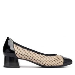 Półbuty Caprice. Brązowe półbuty wsuwane Caprice, bez wzorów, bez obcasa, na obcasie. Za 379.99 zł.