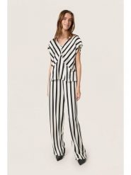 Soaked in Luxury Bluzka w kolorze biało-czarnym rozmiar: XS. Brązowe bluzki Soaked in Luxury, s, bez wzorów, z wiskozy, klasyczne, bez kołnierzyka, bez ramiączek. Za 152.99 zł.