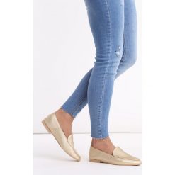 Złote Mokasyny Vinci. Mokasyny marki Reserved. Za 49.99 zł.