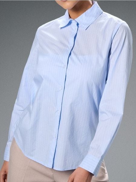 Koszula regular fit w paski - błękitny. Niebieskie koszule Sinsay, l, bez wzorów, bez kołnierzyka, bez ramiączek. Za 39.99 zł.