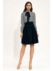 Nife Spódnica w kolorze czarnym rozmiar: 40. Czarne spódnice Nife, bez wzorów, mini. Za 135.49 zł.