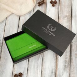Klasyczny portfel damski skórzany duży zielony Paolo Peruzzi AL-01-GR. Zielone portfele PAOLO PERUZZI, bez wzorów, ze skóry. Za 74.00 zł.