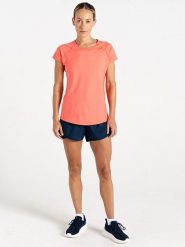 Dare 2b Koszulka sportowa "Corral Tee" w kolorze łososiowym rozmiar: 42. Pomarańczowe t-shirty sportowe Dare 2b, bez wzorów, z materiału, bez ramiączek, outdoorowe. Za 45.95 zł.