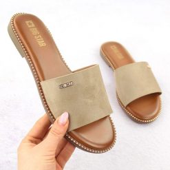 Klapki damskie zamszowe beżowe Big Star RR274619. Brązowe klapki BIG STAR, bez wzorów, z materiału, retro, bez obcasa, bez zapięcia. Za 139.99 zł.