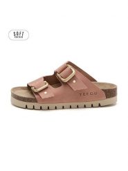 Teegu Skórzane klapki w kolorze jasnoróżowym rozmiar: 38. Różowe klapki teegu, bez wzorów, klasyczne, z otwartym noskiem, bez obcasa, bez zapięcia. Za 195.99 zł.