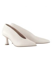 Högl Skórzane czółenka "Jil" w kolorze kremowym rozmiar: 38. Brązowe czółenka Högl, bez wzorów, klasyczne, bez obcasa, na szpilce, bez zapięcia. Za 366.28 zł.