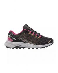 Buty do biegania damskie Merrell Fly Strike. Czarne buty do biegania Merrell, bez wzorów, z materiału, bez zapięcia, do biegania. Za 607.00 zł.