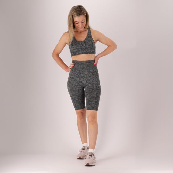 Damski zestaw sportowy - Krótki/Top, spodenki sportowe. Brązowe szorty sportowe XTREME, bez wzorów, z poliamidu. W wyprzedaży za 178.70 zł.