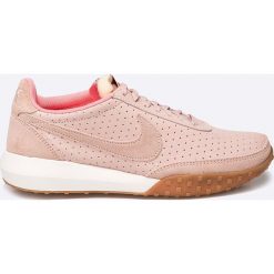 Nike Sportswear - Buty Roshe Waffle RCR NM PRM. Buty sportowe lifestyle marki Nike. W wyprzedaży za 239.90 zł.