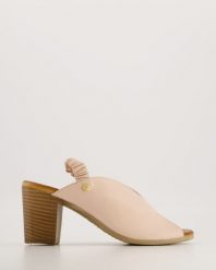 SANDAŁY Z CHOLEWKĄ 030722028 CAMEO. Sandały Venezia, bez wzorów, ze skóry, bez obcasa, bez zapięcia. Za 199.00 zł.