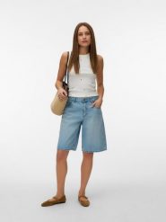 Vero Moda Top w kolorze białym rozmiar: XL. Białe topy Vero Moda, xl, bez wzorów, bez kołnierzyka, bez ramiączek. Za 48.05 zł.