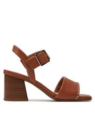 Clarks Sandały Siara65 Buckle 26176343 Brązowy. Brązowe sandały Clarks, bez wzorów, ze skóry, bez obcasa, na słupku, bez zapięcia. Za 399.99 zł.