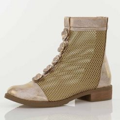 Złote wiosenne ażurowe botki damskie Jezzi Asa62-130. Żółte botki Jezzi, w ażurowe wzory, z jeansu, boho, bez obcasa, na obcasie, bez zapięcia. Za 259.00 zł.