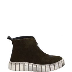 ZAMSZOWE BOTKI 0226657 KHAKI. Brązowe botki Venezia, bez wzorów, ze skóry, bez obcasa, bez zapięcia. Za 229.00 zł.