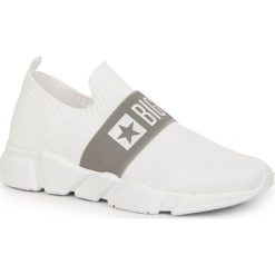 Buty sportowe slip on białe Big Star JJ274297. Białe buty treningowe BIG STAR, bez wzorów, bez zapięcia. Za 218.50 zł.