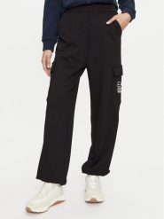 EA7 Emporio Armani Spodnie materiałowe 6DTP94 TJZCZ Czarny Regular Fit. Czarne spodnie materiałowe EA7 Emporio Armani, bez wzorów, z bawełny. Za 249.99 zł.
