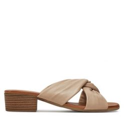 Klapki Piazza. Brązowe klapki Piazza, bez wzorów, bez obcasa, bez zapięcia. Za 349.99 zł.