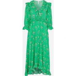 Sukienka Ofelia. Zielone sukienki Y.A.S., s, bez wzorów, z tkaniny, eleganckie, bez kołnierzyka, bez ramiączek, midi, dopasowane. Za 349.00 zł.