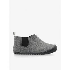 Kapcie Gumbies Brumby Boots. Szare kapcie Gumbies, bez wzorów. Za 156.99 zł.