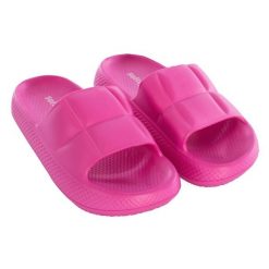 Klapki z gumą balonową Softee w kolorze różowym. Czerwone klapki Softee, bez wzorów, z gumy, bez obcasa, bez zapięcia. Za 146.99 zł.