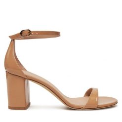 Sandały Stuart Weitzman. Brązowe sandały Stuart Weitzman, bez wzorów, bez obcasa, na słupku, bez zapięcia. Za 1,899.00 zł.