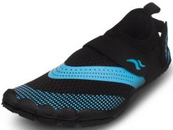 Buty do wody wielofunkcyjne Aqua Speed AGAMA. Czarne buty treningowe Aqua-Speed, bez wzorów, z gumy, bez zapięcia, na fitness i siłownię. Za 119.99 zł.
