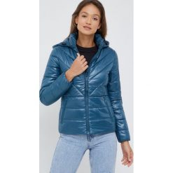 Calvin Klein kurtka damska zimowa. Niebieskie kurtki Calvin Klein, na zimę, l, bez wzorów, z materiału, bez kaptura. Za 899.99 zł.