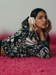 4F Polar loose ze stójką damski - multikolor XS. Bluzy z polaru 4f, na zimę, xs, bez wzorów, z materiału, na fitness i siłownię. Za 199.99 zł.