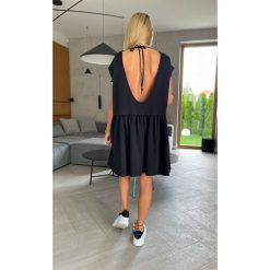 Sukienka Beauty Black. Czarne sukienki ClothStore, bez wzorów, z bawełny, bez kołnierzyka, bez ramiączek, oversize. W wyprzedaży za 119.25 zł.