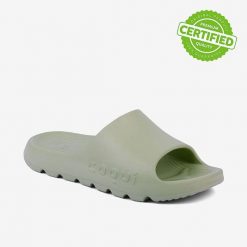 Klapki damskie Coqui. Czarne klapki Coqui, bez wzorów, bez obcasa, bez zapięcia. Za 141.99 zł.