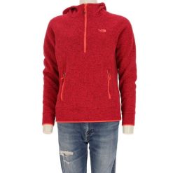 The North Face bluza polarowa damska różowa. Czerwone bluzy bez kaptura The North Face, l, bez wzorów, z polaru, bez kaptura. Za 136.28 zł.