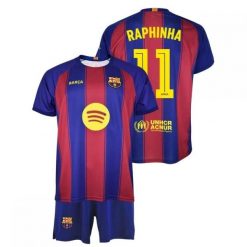 FC Barcelona Raphinha komplet koszulka spodenki junior box 2025/26. Szorty sportowe FC Barcelona, bez wzorów, do piłki nożnej. Za 335.00 zł.