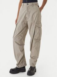 G-Star Raw Spodnie materiałowe D28756-D388 Beżowy Boyfriend Fit. Brązowe spodnie materiałowe G-Star Raw, bez wzorów, z bawełny, retro. Za 509.99 zł.