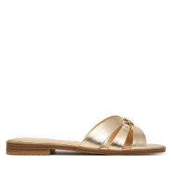 Klapki Guess. Żółte klapki Guess, z aplikacjami, bez obcasa, bez zapięcia. Za 499.99 zł.