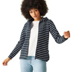 Bluza z kapturem damska Bayletta. Niebieskie bluzy Regatta, bez wzorów, sportowe, bez ramiączek, z kapturem. W wyprzedaży za 151.90 zł.