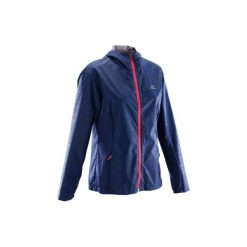 Kurtka przeciwdeszczowa do biegania RUN RAIN damska. Kurtki marki KALENJI. W wyprzedaży za 79.99 zł.