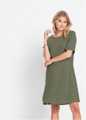 Sukienka T-shirtowa oversize. Czarne sukienki bonprix, bez wzorów, eleganckie, bez kołnierzyka, bez ramiączek, oversize. Za 57.99 zł.
