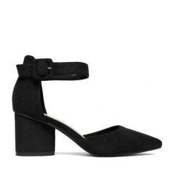 Czółenka DeeZee. Czarne czółenka DeeZee, bez wzorów, bez obcasa, bez zapięcia. Za 139.99 zł.