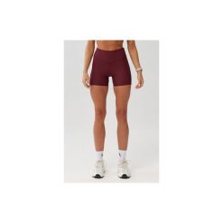 Damskie spodenki szorty sportowe fitness Rough Radical Aven Shorts. Czerwone szorty sportowe ROUGH RADICAL, bez wzorów, na fitness i siłownię. Za 149.90 zł.