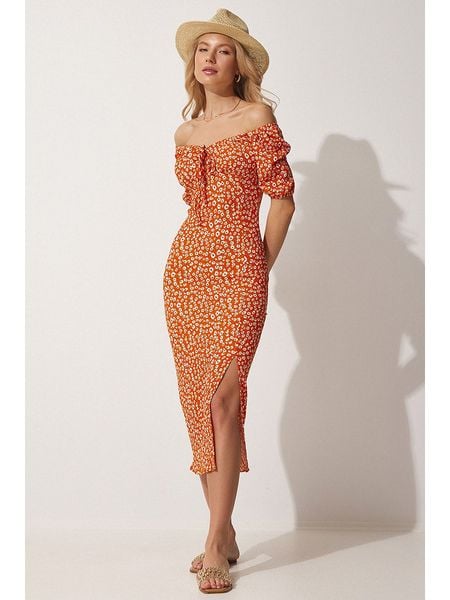 Happiness Istanbul Sukienka "Happiness Istanbul" w kolorze czerwonym rozmiar: 40. Czerwone sukienki Happiness Istanbul, na co dzień, bez wzorów, bez kołnierzyka, bez ramiączek, maxi, proste. Za 56.93 zł.