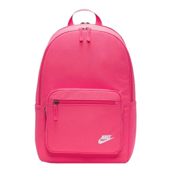 Plecak Heritage Eugenie 23L. Czerwone plecaki Nike, bez wzorów, bez dodatków. Za 287.99 zł.