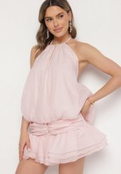 Różowa Sukienka z Bawełną Falbanką i Odkrytymi Plecami Firavette. Czerwone sukienki Born2be, na spotkanie biznesowe, m, bez wzorów, z bawełny, eleganckie, bez kołnierzyka, bez ramiączek, mini. W wyprzedaży za 127.49 zł.