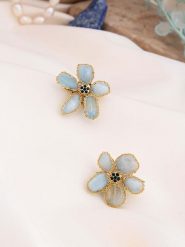 Pierres de Jade Pozłacane kolczyki-wkrętki z amazonitami i cyrkoniami rozmiar: onesize. Niebieskie kolczyki Pierres de Jade, z cyrkonią, pozłacane. Za 43.99 zł.