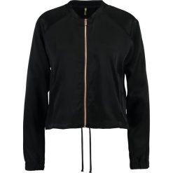 Palmers SILKY WAY Koszulka do spania schwarz. Koszule nocne marki Palmers. Za 669.00 zł.